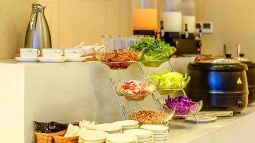 Lavande Hotel Sichuan Shehong Juxin Plaza