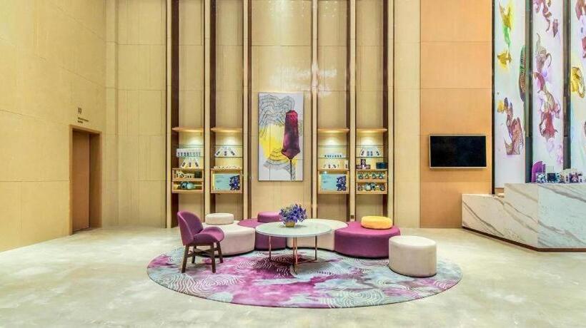 Lavande Hotel Sichuan Shehong Juxin Plaza