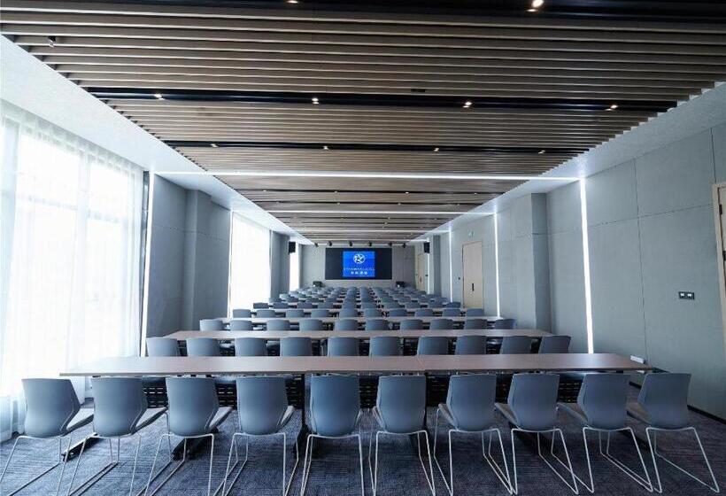 Starway Hotel Jiaozuo Spring City International Trade Plaza