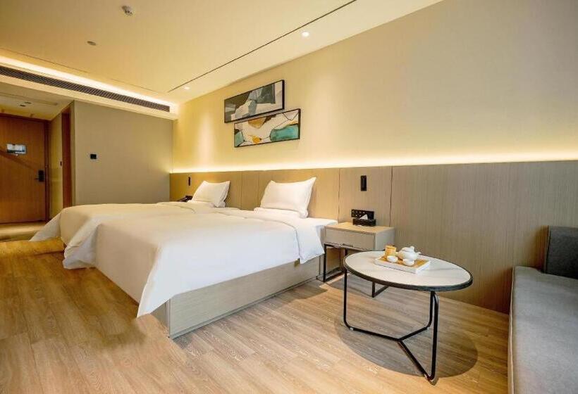 Starway Hotel Sanyuan Bus Station