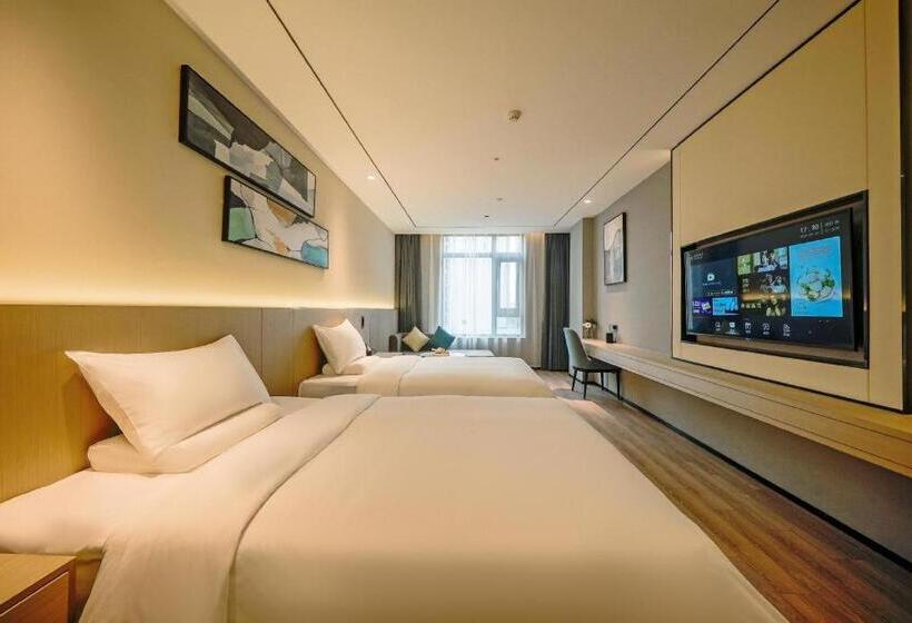 Starway Hotel Sanyuan Bus Station