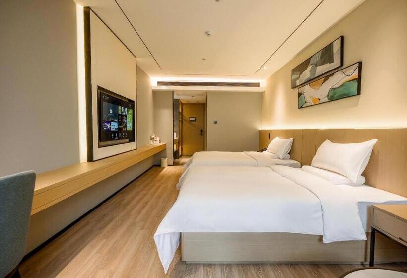 Starway Hotel Sanyuan Bus Station