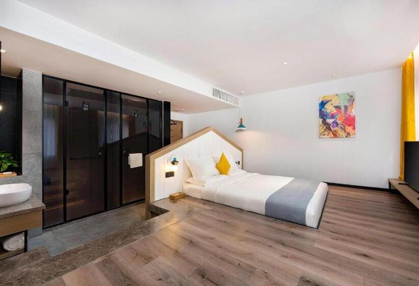 Starway Hotel Shenyang Tiexi Dream Factory