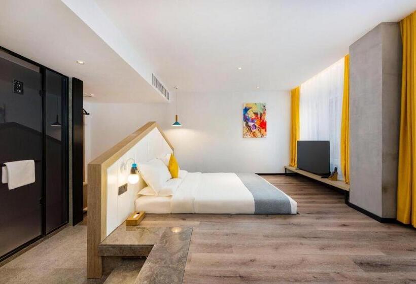 Starway Hotel Shenyang Tiexi Dream Factory