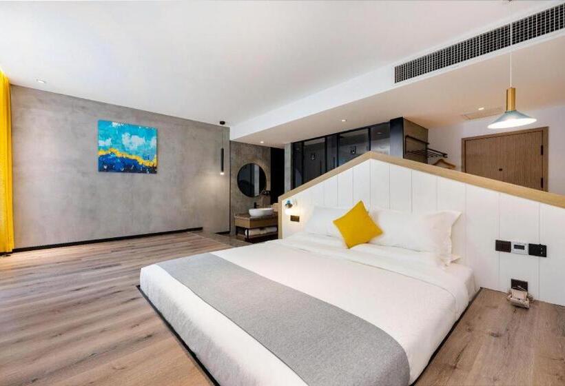 Starway Hotel Shenyang Tiexi Dream Factory