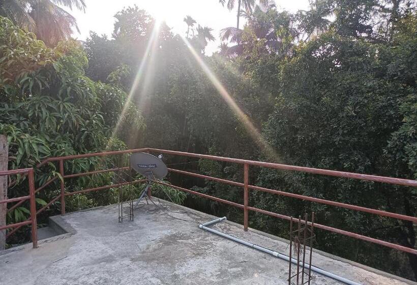 Bed and Breakfast Manthan Homestay