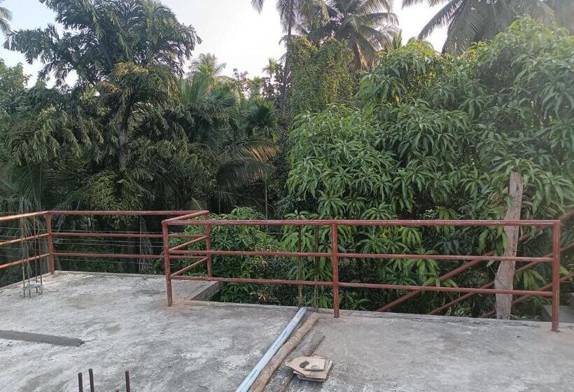 Bed and Breakfast Manthan Homestay