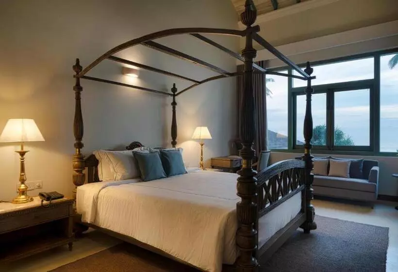 Hotelli Candella House