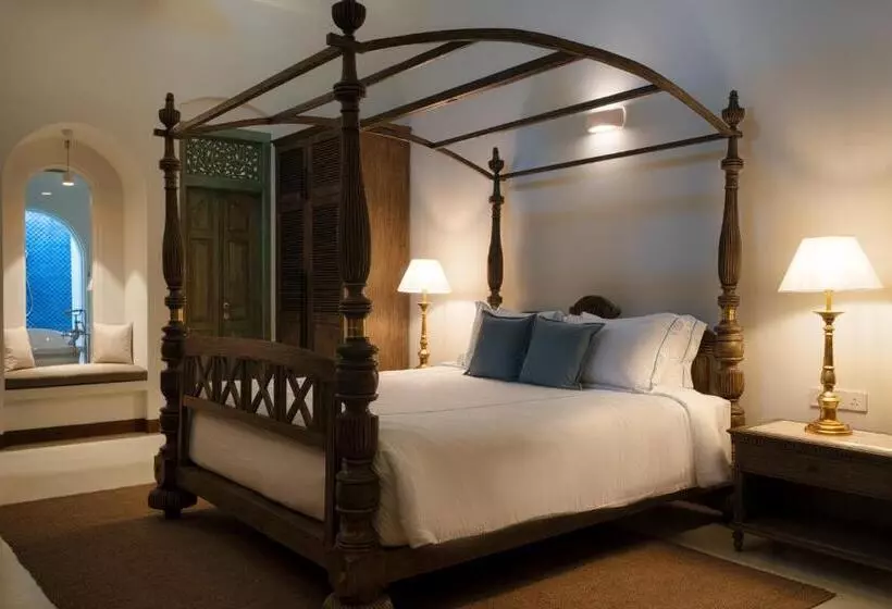 Hotelli Candella House