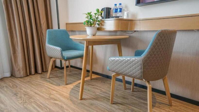 酒店 City Comfort Inn Dali High Speed Railway Station Erhai Park