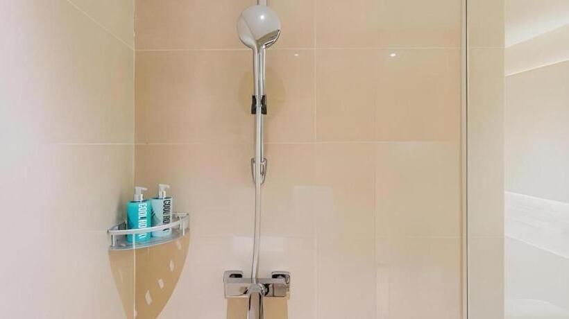 Отель City Comfort Inn Dongguan Bus East Station