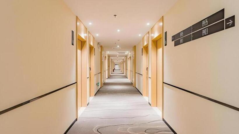 Отель City Comfort Inn Dongguan Bus East Station