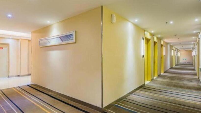 ホテル City Comfort Inn Heyuan Wanlong City Railway Station