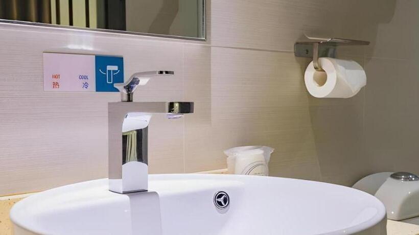 ホテル City Comfort Inn Heyuan Wanlong City Railway Station