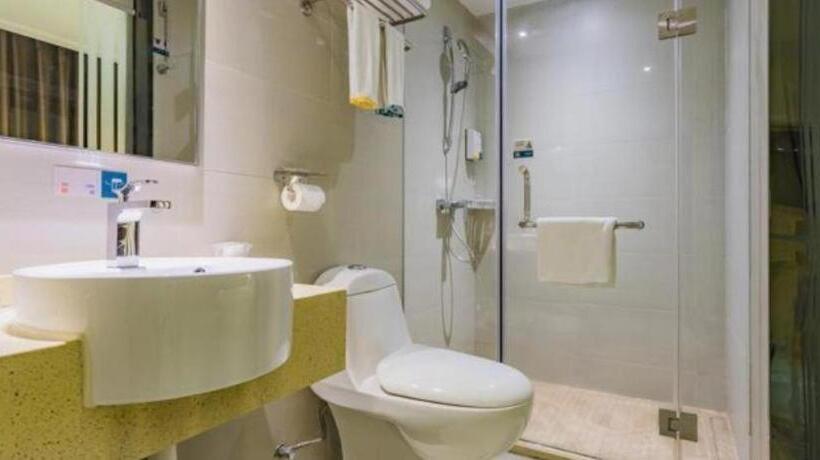 ホテル City Comfort Inn Heyuan Wanlong City Railway Station