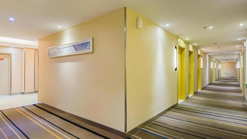 ホテル City Comfort Inn Heyuan Wanlong City Railway Station