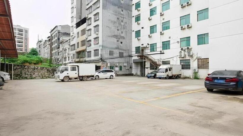 ホテル City Comfort Inn Heyuan Wanlong City Railway Station