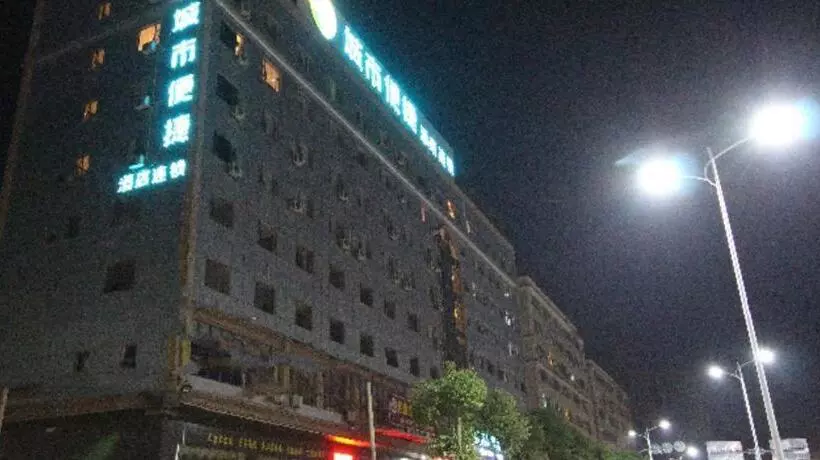 Hotelli City Comfort Inn Huizhou Zhongkai Huitai Industrial Park