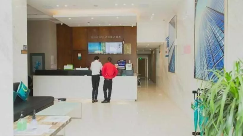 ホテル City Comfort Inn Nanchang Bayi Square Metro Station Wushang
