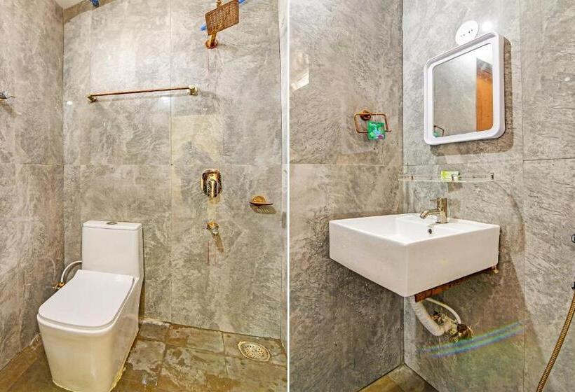 Hotelli Collection O Hi5 Elysian Premium