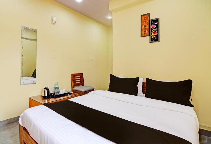 Hotel Collection O Hi5 Elysian Premium