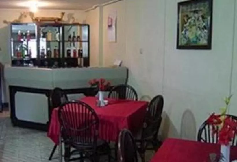 Hotelli Komajaya Komaratih