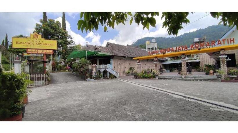 Hotel Komajaya Komaratih