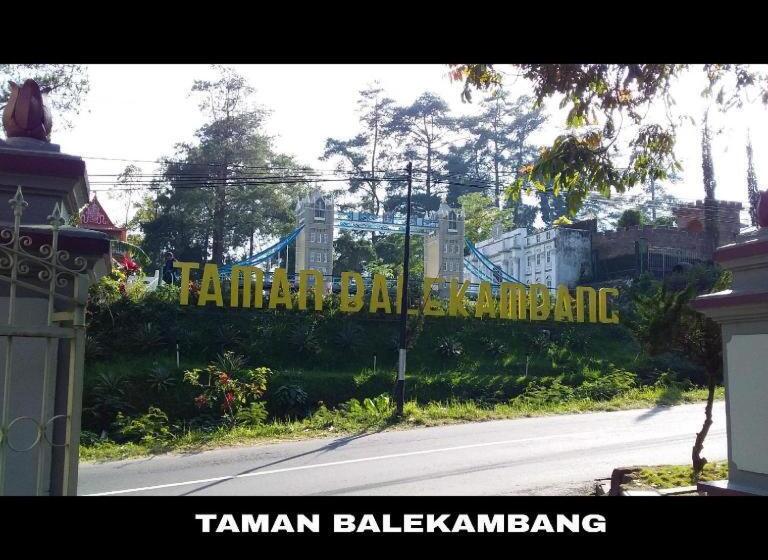 Hotel Komajaya Komaratih