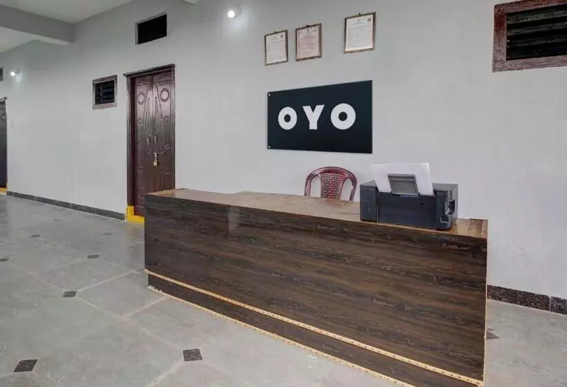 ホテル Oyo A1 Guest House