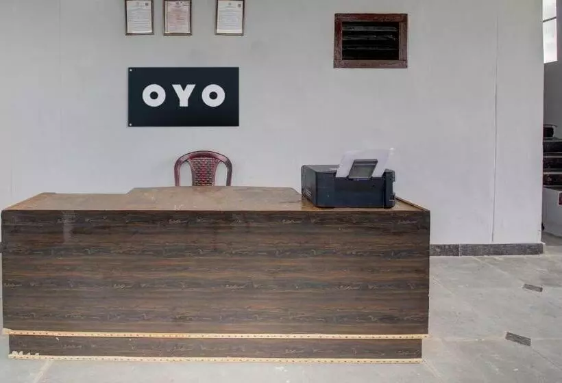 ホテル Oyo A1 Guest House