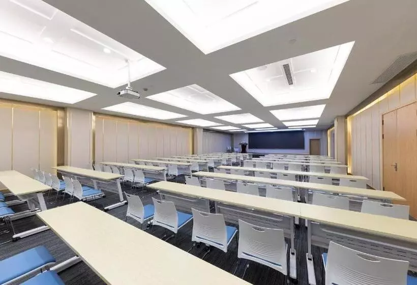 Ji Hotel Shanghai Nanxiang Guyi Garden