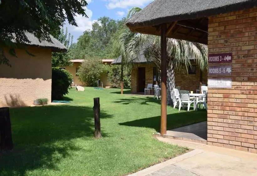 Majatalo Setlhare Guest Lodge