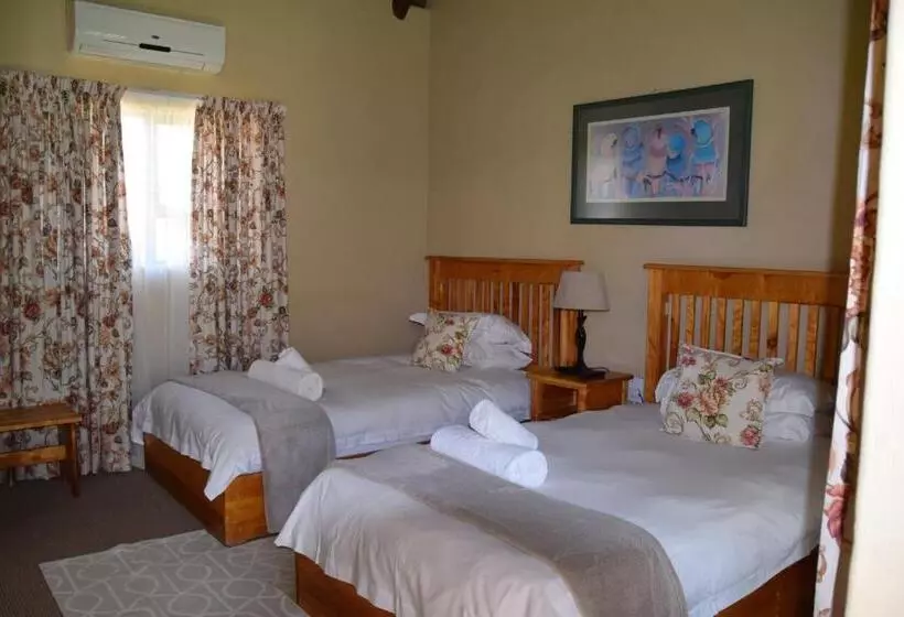 Majatalo Setlhare Guest Lodge