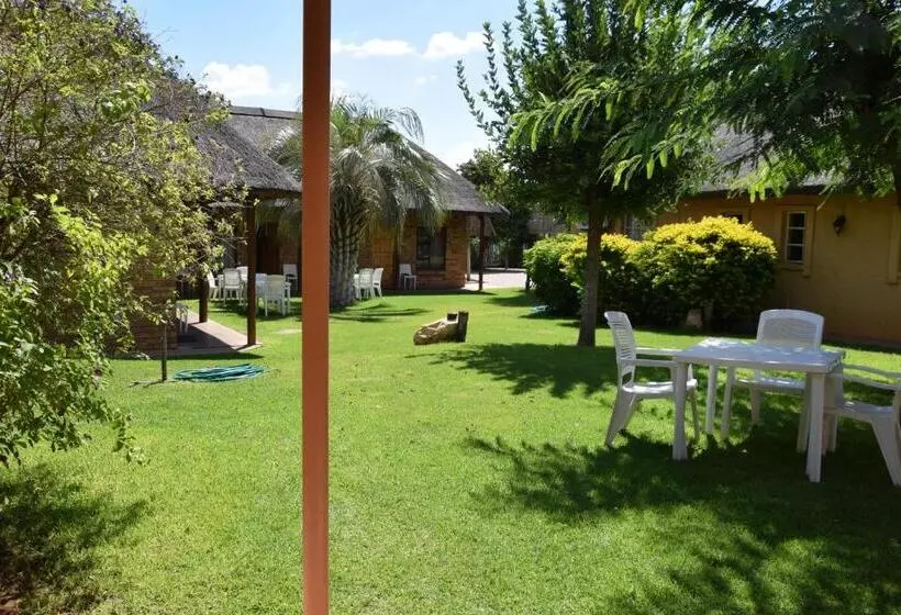 Majatalo Setlhare Guest Lodge