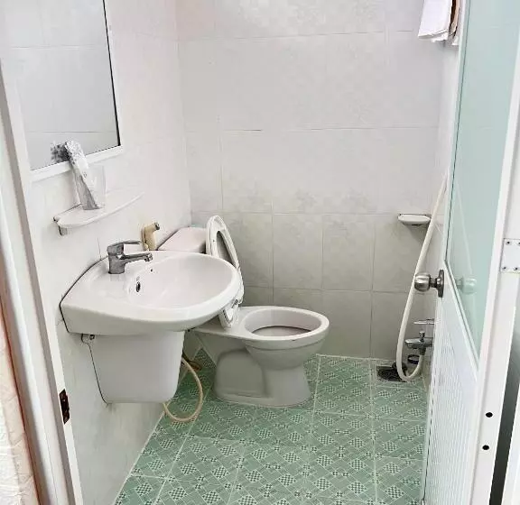 تختخواب و صبحانه Gia Tú