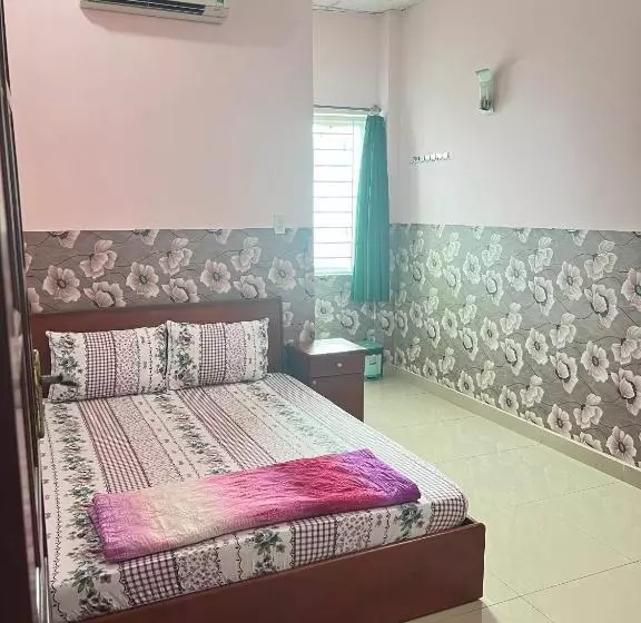 تختخواب و صبحانه Gia Tú