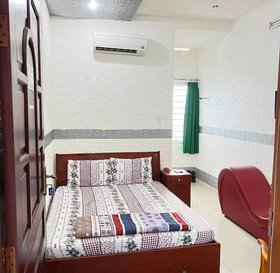 تختخواب و صبحانه Gia Tú