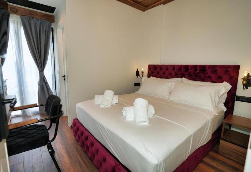 Boutique Hotel Empire Of Martin