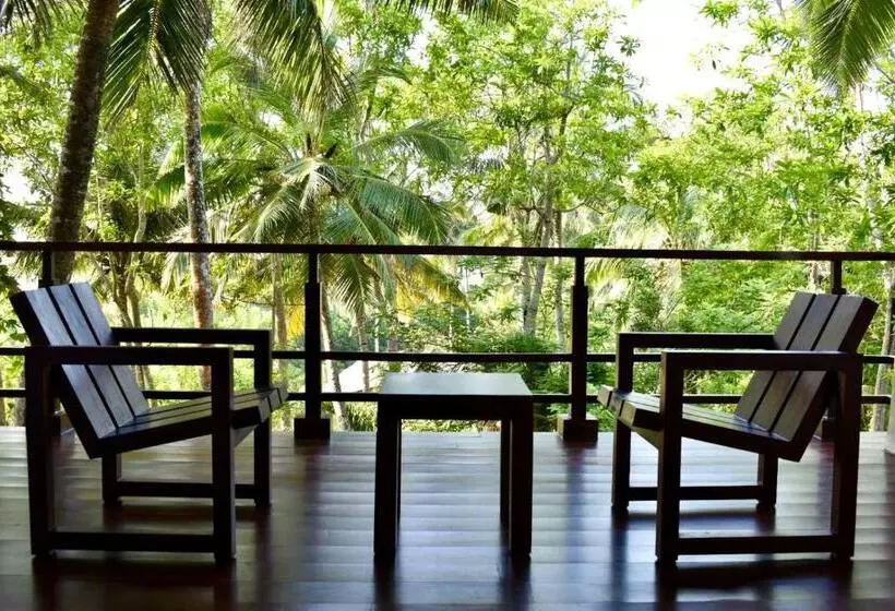 Hotelli Atteriya Hilltop