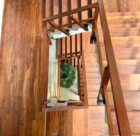 Отель Atteriya Hilltop