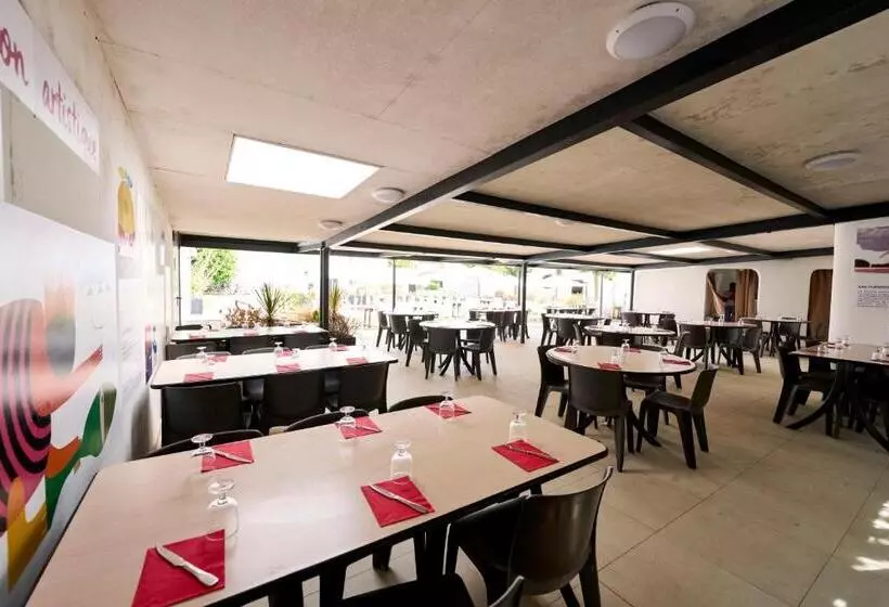 هتل Villages Clubs Du Soleil Beg Meil