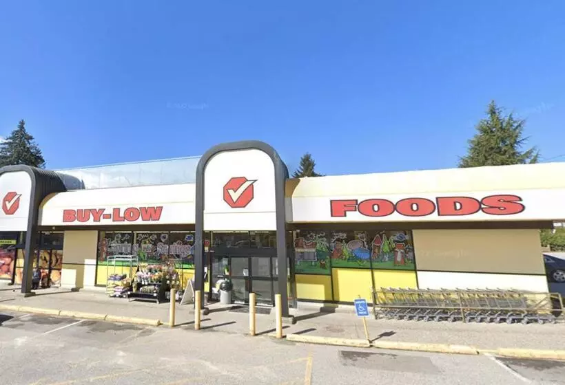 ペンション Comfy Private Room & Bath Near Skytrain Metrotown