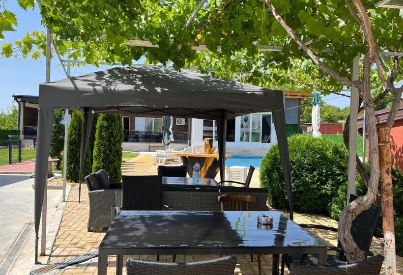 פנסיון стаи за гости Dream