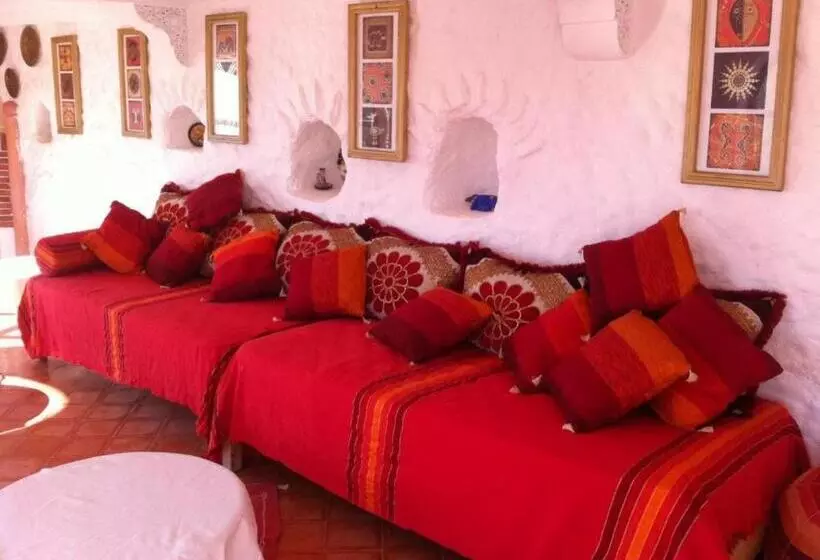 Majatalo Room In Guest Room   Room In Villa Lair De La Mer