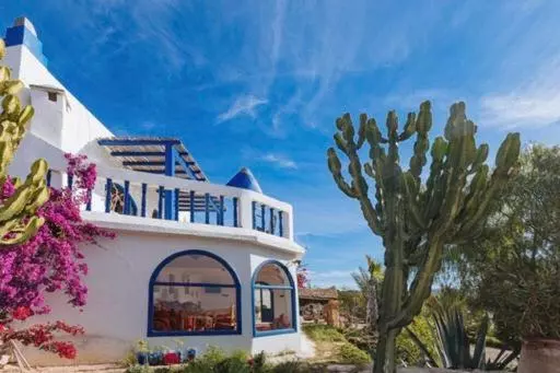 Majatalo Room In Guest Room   Room In Villa Lair De La Mer