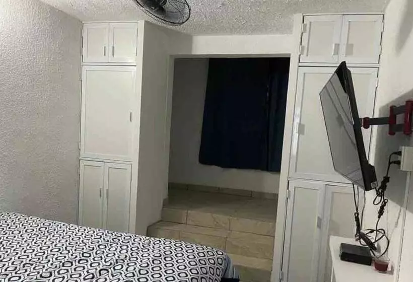 پانسیون Tmx Hostal