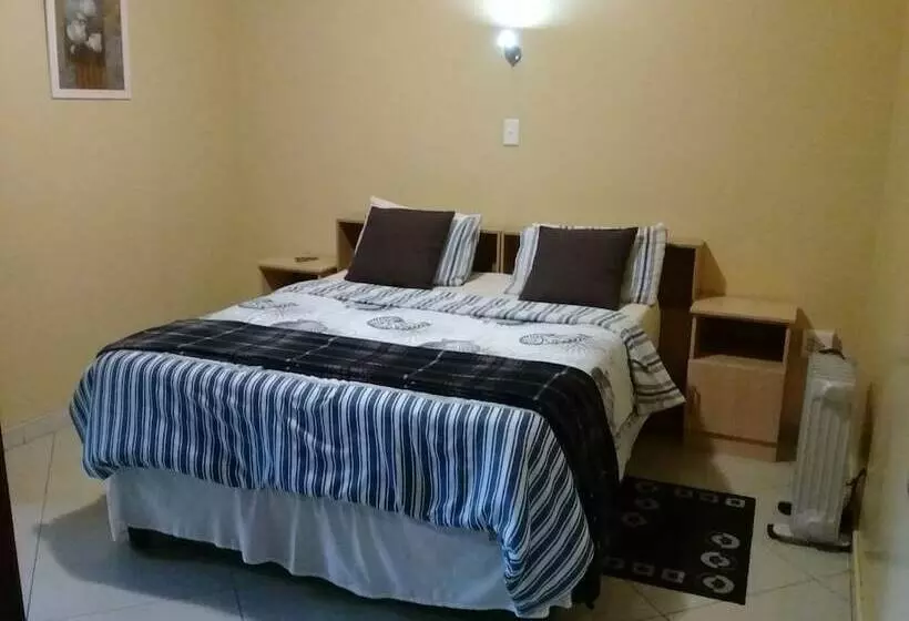 تختخواب و صبحانه Doeny Lodge