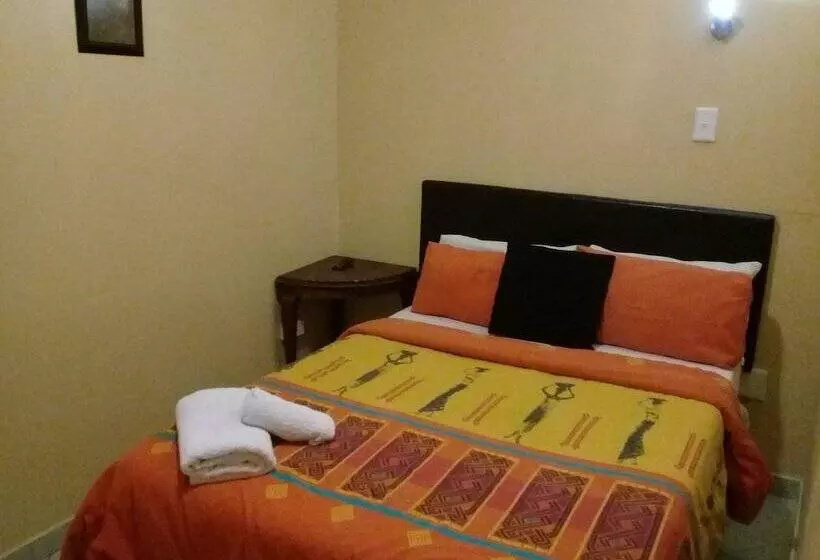 تختخواب و صبحانه Doeny Lodge