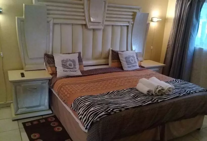 تختخواب و صبحانه Doeny Lodge