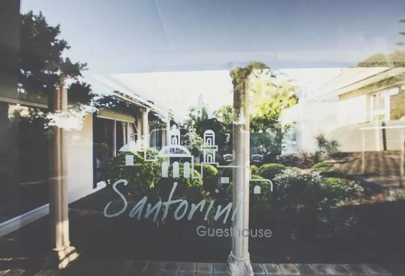 تختخواب و صبحانه Santorini Guesthouse